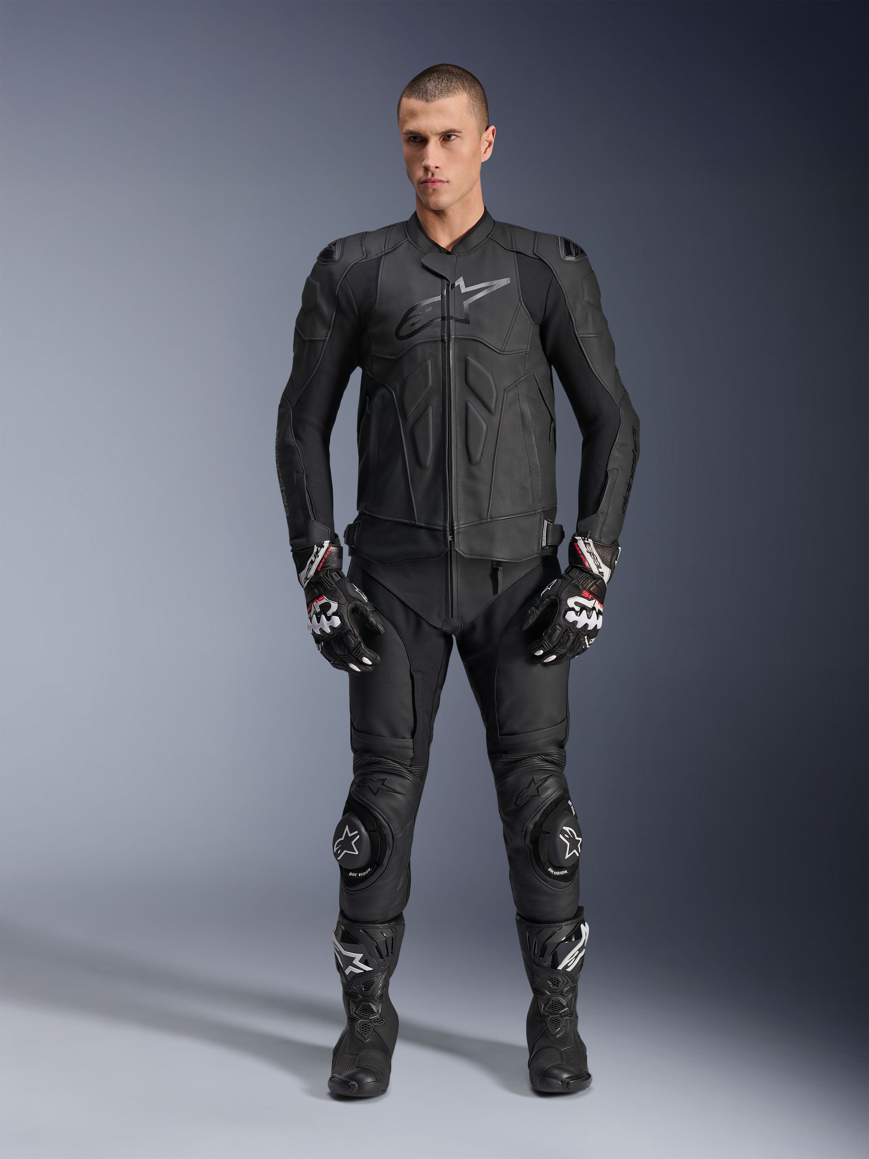 Alpinestars×Ducati GP23 レザージャケット Dusk - Black Motorcycle Jacket | Alpinestars®