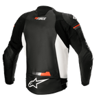 Alpinestars GP Force læderjakke, motorcykel læderjakke, sort, hvid og rød fluo, set bagfra med hvide sidepaneler og fluoriserende røde detaljer, GP Force og Alpinestars logo, sporty læderdesign med accordion-strækpaneler
