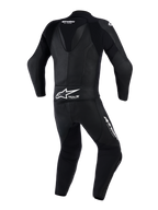 Alpinestars GP Force V2 todelt læderdragt, motorcykeldragt, sort, set bagfra med aerodynamisk fartpukkel og perforerede læderpaneler, Alpinestars-branding og Tech-Air Ready-logo på lænden, designet til højtydende banekørsel