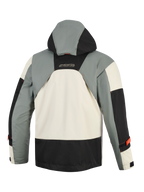 Alpinestars Mospher vandtæt jakke i Fur Gray Black Ice, set bagfra, med et militærinspireret multi-panel design i grå, sorte og ishvide farver, integreret hætte og MO.ST.EQ-branding på ryggen.