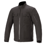 Alpinestars Solano Waterproof Jacket, urban motorcykeljakke, sort, høj lige krave med central vandtæt lynlås, to brystlommer med knaplukning, ærmelomme med lynlås, afslappet tekstilkonstruktion med en glat finish