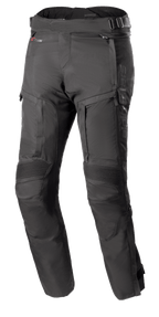 Alpinestars Bogota Pro Drystar 4 Seasons bukser, sorte motorcykeltouring-bukser, regular fit, forstærkede knæområder med ribbet beskyttelse, justerbare taljestropper med spænder, Drystar vandtæt teknologi, flere lommer og ventilationslynlåse
