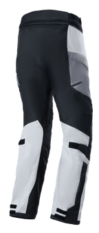 Alpinestars Andes Air Drystar® bukser, adventure touring motorcykelbukser, Ice Gray Dark Gray Black, set bagfra med åndbare mesh-paneler for luftgennemstrømning og justerbare stropper på læggene, teknisk tekstildesign til kørsel i to sæsoner