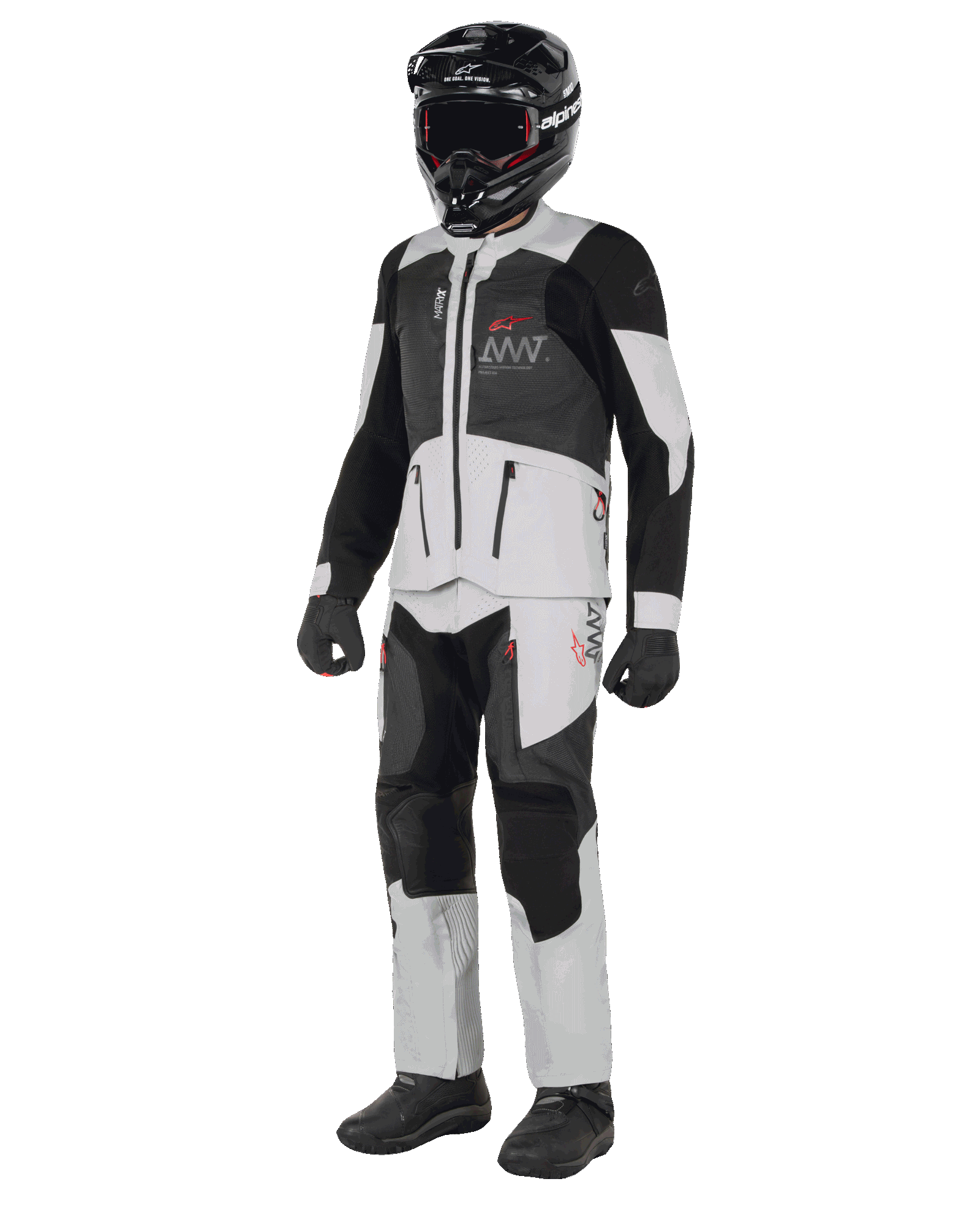 Alpinestars AMT-7 Air-jakke, hvid og Dark Shadow, adventure-motorcykeljakke med MATRYX-ventilationspaneler, vist med matchende bukser, sort hjelm og handsker, fuldkropsvisning af professionelt køreudstyr.