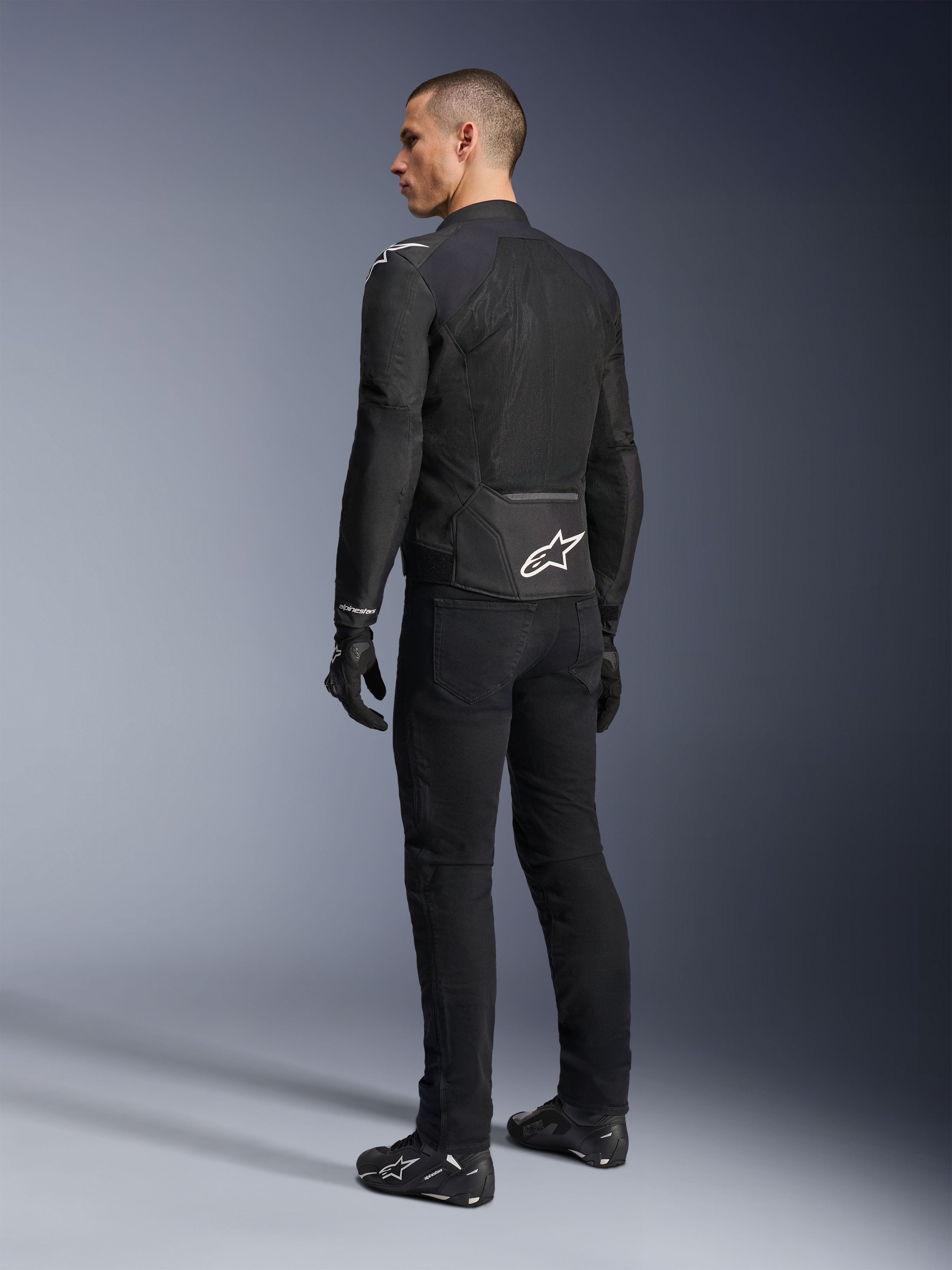 Viper Air V4 - Black Motorcycle Jacket | Alpinestars®