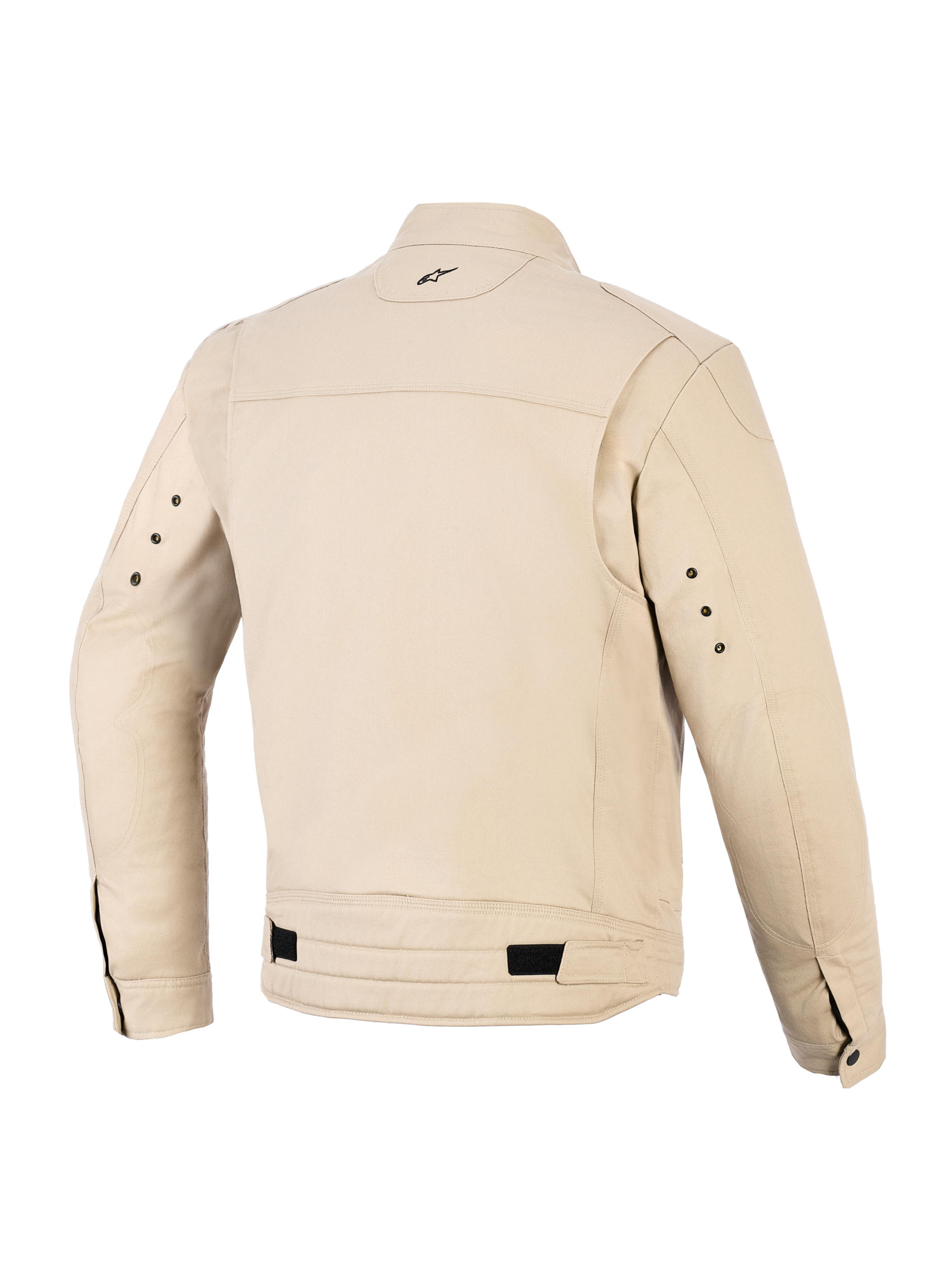 Alpinestars Bruiser-jakke, urban motorcykeljakke, farven Aluminum tan, set bagfra med plisserede skulderpaneler, justerbare taljeremme med sorte flapper, lille broderet logo i nakken og metaløskner bag på ærmerne.