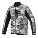 Alpinestars Venture XT jakke, motorcykel adventure touring-jakke, Mojave Camo i grå og hvide nuancer med neon-orange detaljer, sorte tekstilpaneler på ærmerne, lynlåslommer på bryst og i talje, høj krave, holdbar tekstilkonstruktion til off-road eventyr