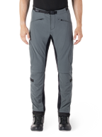 Alpinestars Alden bukser, urban grå med sorte paneler, tekniske motorcykelbukser, set forfra med lynlåslommer og integreret magnetisk taljebælte, slim-fit softshell-design til bypendling