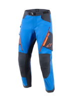 Alpinestars Maxdura Dual bukser, adventure motorcykelbukser, kongeblå og mørkegrå, orange ventilationsåbninger med lynlås på lårene, forstærkede grå knæ- og sædepaneler, orange Astar-logo på siden, magnetisk taljespænde, teknisk off-road udstyr