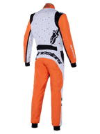 Alpinestars KMX-9 V3 Graphic 6 Suit, kartingdragt, hvid orange sort, set bagfra med nistret grafik på hvid overdel, orange ærmer og ben, sorte strækpaneler og fremtrædende Alpinestars-branding
