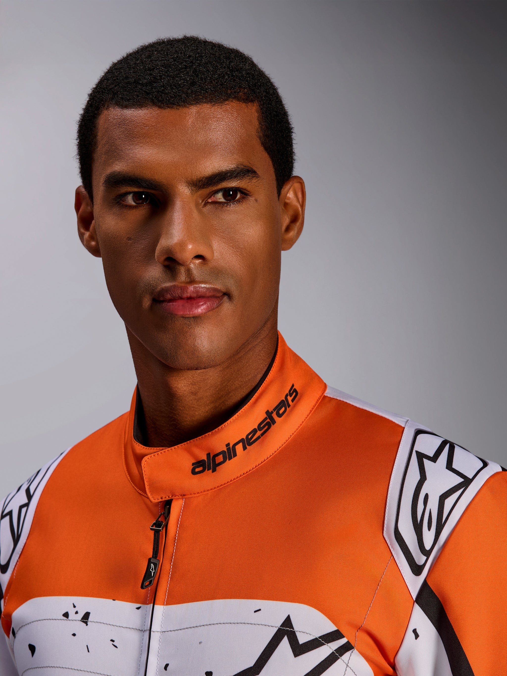 Km-9 V3 Graphic 6 Dragt