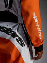 Km-9 V3 Graphic 6 Dragt