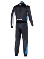 Alpinestars Atom Graphic 4 køredragt, fuldkropsvisning bagfra af auto køredragt, sort med sølv- og blå detaljer, hvidt ASTARS-branding på taljen og blå paneler på benene, professionelt FIA-certificeret motorsport-beskyttelsestøj
