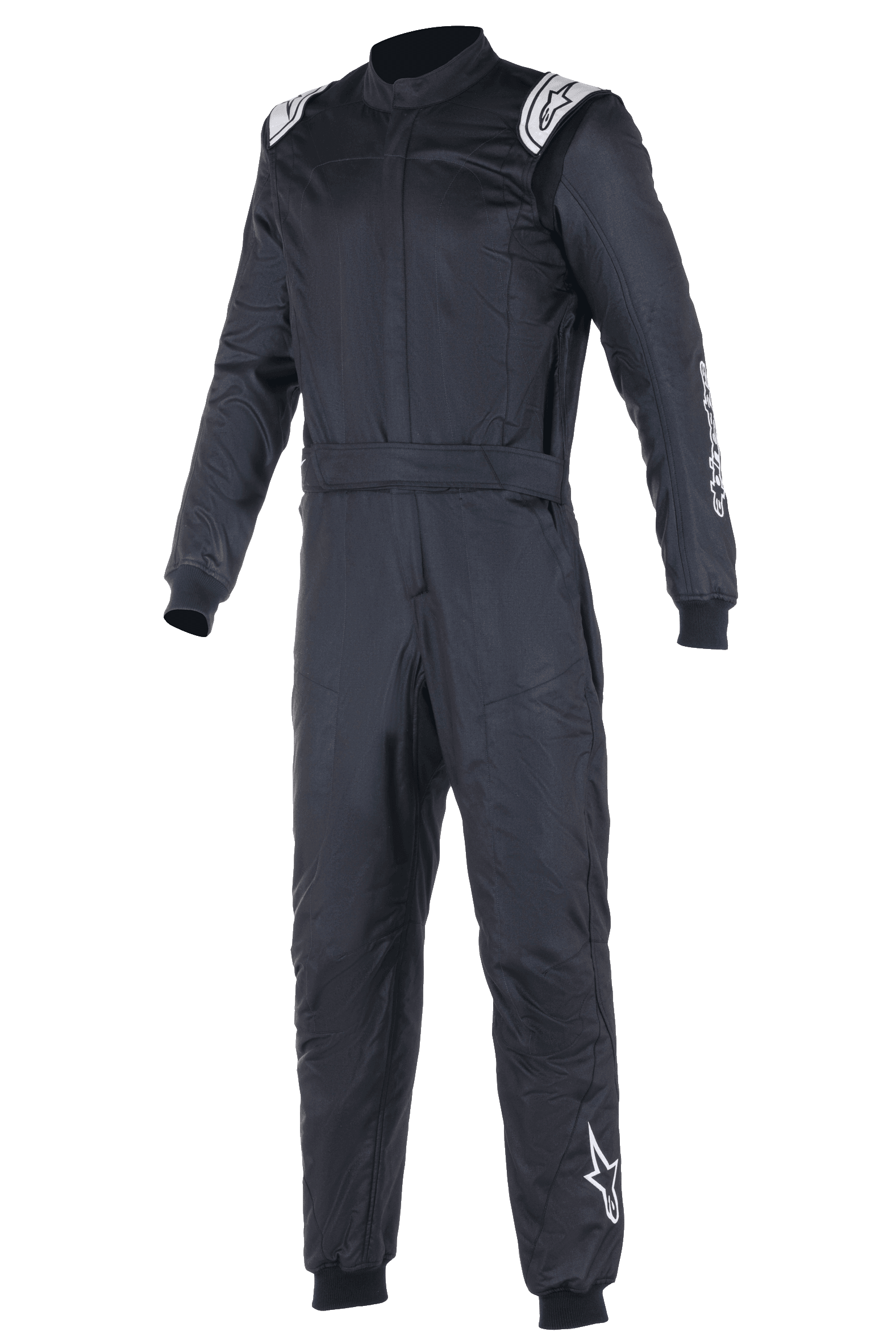 Alpinestars Atom FIA racerdragt, sort køredragt til biler, heldragt med hvide Alpinestars-logoer på skuldre og venstre ben, høj krave, ribmanchetter og bælte i taljen, professionelt motorsport- og racertøj