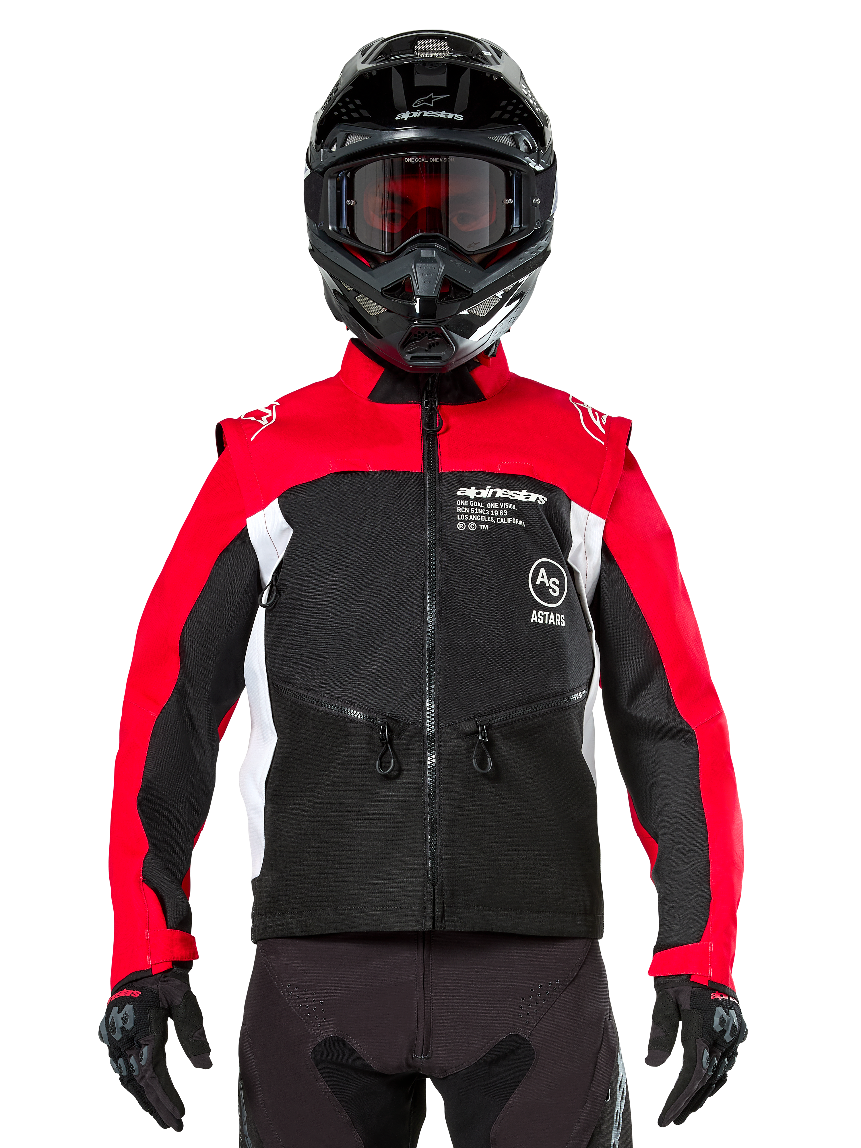 Alpinestars Pro-Dura-jakke, off-road motorcykeljakke, sort, stærk rød og hvid, båret af en kører med en sort motocross-hjelm og beskyttelsesbriller, med en holdbar ripstop-konstruktion og hvide sidepaneler, designet til enduro- og trail-kørsel