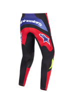 Alpinestars 2026 Fluid Grid bukser, motocrossbukser, rød, sort og lilla, set bagfra med tydelig Alpinestars-branding på bagstykket og lårene, forstærkede sorte knæpaneler og ergonomisk sport-fit design til off-road kørsel