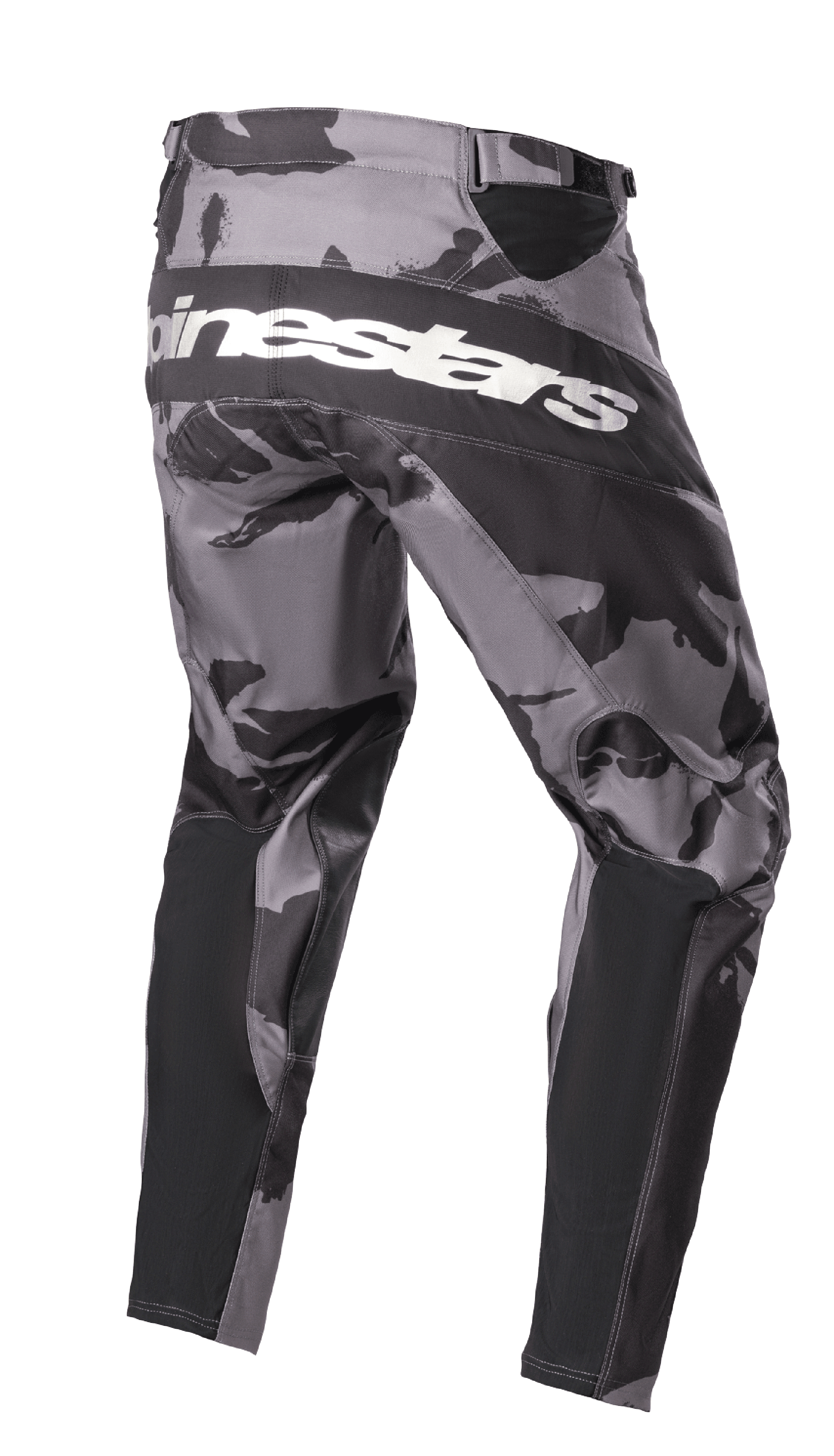 Alpinestars 2023 Racer Tactical bukser, motocrossbukser, Iron Camo grå og sort camouflage, set bagfra med hvidt Alpinestars-logo tværs over bagen, sorte forstærkede paneler og tekniske strækzoner til off-road kørsel.