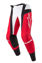Alpinestars 2024 Techstar Ocuri bukser, motocrossbukser, Mars rød, hvid og sort, med røde og hvide paneler med sorte perforerede detaljer, stort hvidt Astar-logo på låret, Alpinestars-branding på skinnebenene, holdbart design til off-road racing