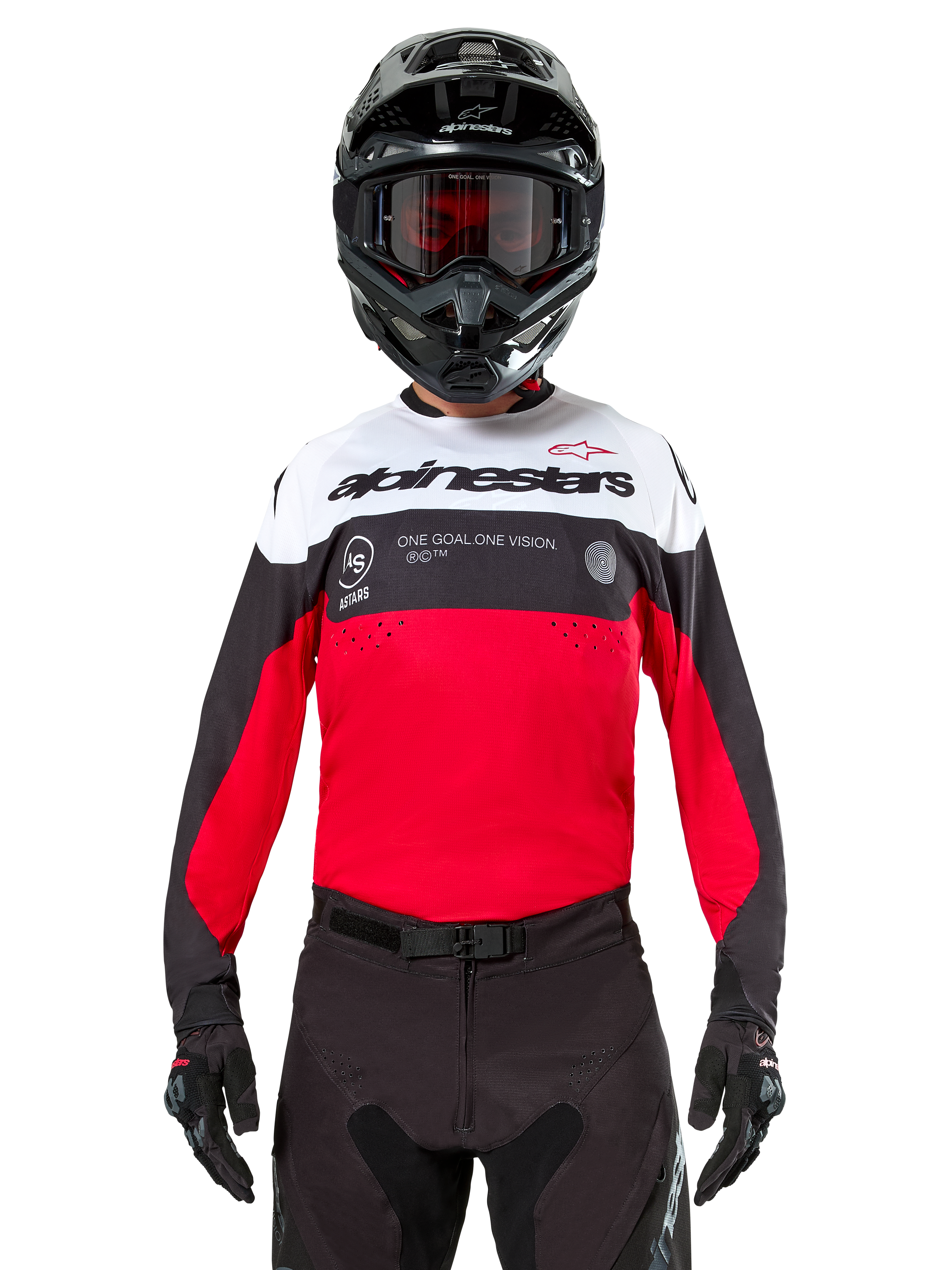 Alpinestars Pro-Dura Jersey, motocross-trøje, sort, klar rød og hvid, vist med sort hjelm og goggles, sporty design med markant Alpinestars-branding og laserperforeringer, performance-udstyr til enduro og off-road racing