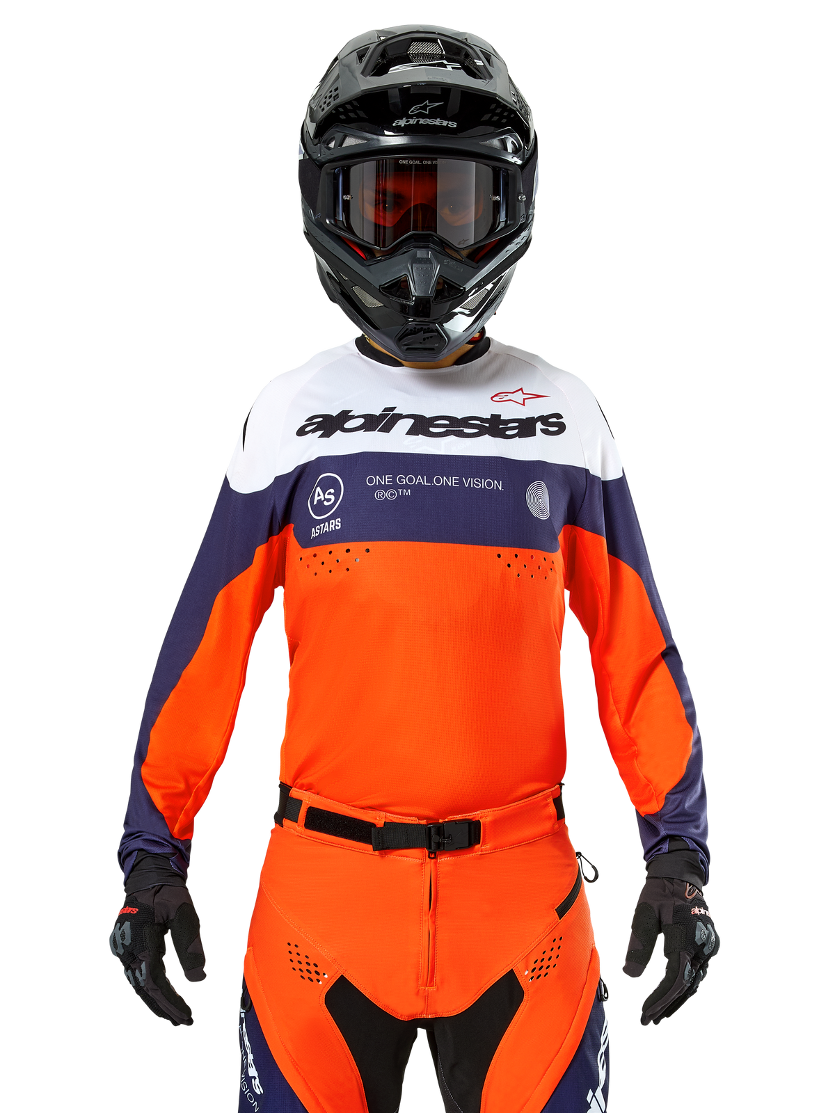 Alpinestars Pro-Dura Jersey, motocross trøje, marineblå, hot orange og hvid, båret med sort hjelm og handsker, laserperforerede ventilationszoner, markant branding og "ONE GOAL. ONE VISION."-grafik på brystet.