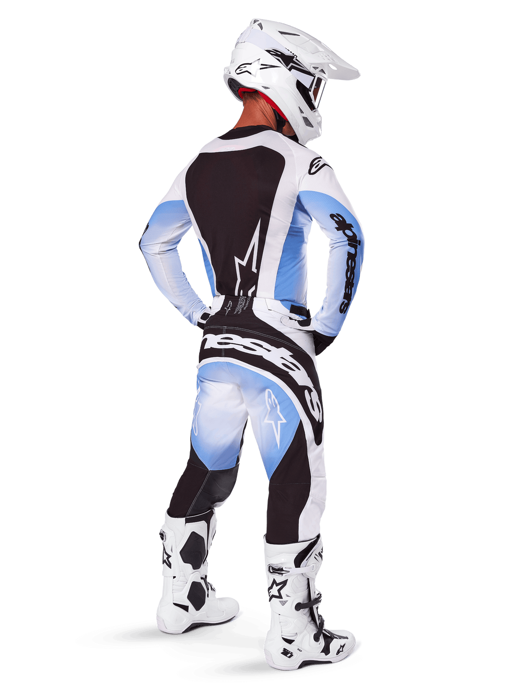 Alpinestars 2025 Techstar Melt Gear Set, komplet motocross-udstyr, hvid og lyseblå trøje med sort rygpanel, matchende bukser med blå gradient og sorte detaljer, hvid hjelm og hvide og sorte støvler, koordineret outfit til off-road racing