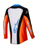 Alpinestars 2025 Techstar Melt jersey, motocross-jersey, set bagfra, orange, hvid og sort med blå detaljer, hvidt midterpanel med blåt logo, orange ærmer med hvid branding, højtydende off-road racingudstyr