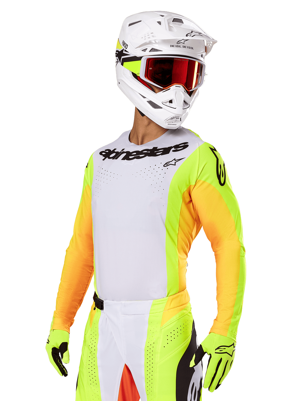 Motocross-kører iført Alpinestars 2025 Techstar Melt-udstyrssæt, hvid jersey med livlige gule og orange ærmer, sort 'Alpinestars' branding på brystet, matchende neongule handsker, hvid hjelm med rødfarvede briller, professionelt off-road racerudstyr