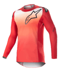 Alpinestars 2023 Supertech Risen Jersey, langærmet motocross-trøje, Mars Red og hvid gradient, sort Astars-logo på brystet, perforerede ærmer med hvide ventilationsprikker, atletisk race-pasform til off-road-kørsel