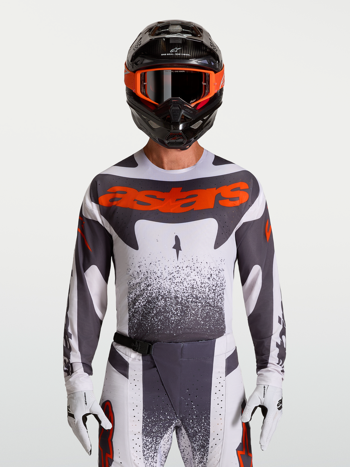 Alpinestars Techstar Swan Trøje, herre-motocross-racingtop i hvid og grå med rød fluo accenter og atletisk race fit.
