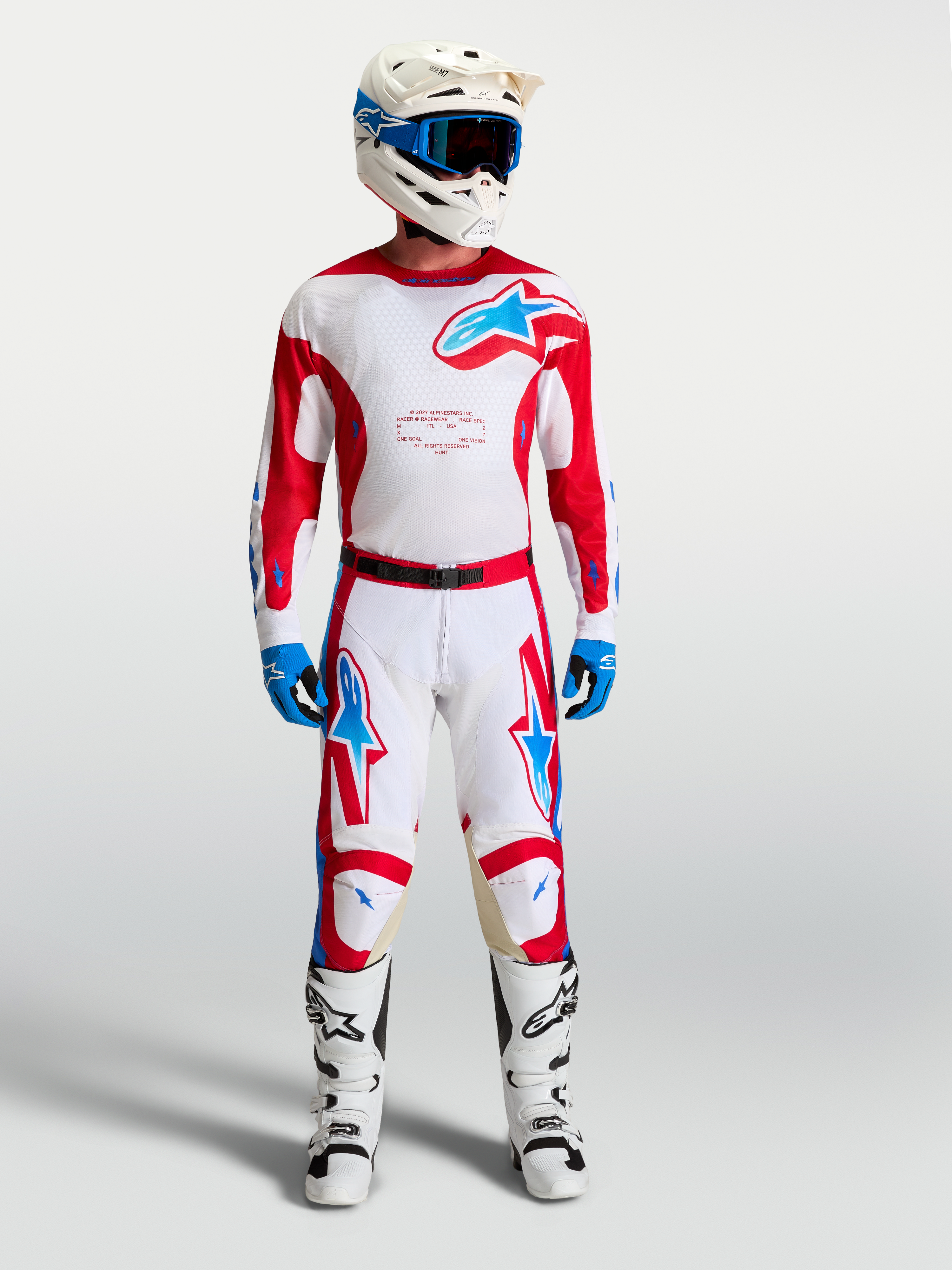 Alpinestars Racer Hunt trøje, hvidt og rødt motocross-sæt til herrer med blå detaljer, matchende bukser og hvide støvler