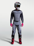 Alpinestars 2027 Racer Amber trøje og udstyrssæt, motocrosssæt til herre, grå og sort med pink detaljer, performance-pasform til off-road og MX