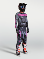 Alpinestars Racer Lone trøje og gear-sæt, herre-motocrossudstyr, grå camo og lilla, med matchende bukser og racerstøvler