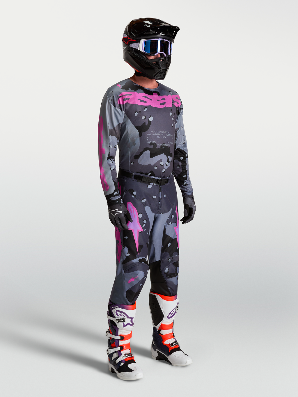 Alpinestars Racer Lone bukser og matchende trøje, motocross-sæt til herrer i grå camo og lilla.