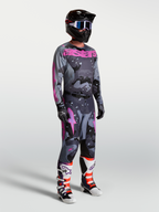 Alpinestars Racer Lone bukser og matchende trøje, motocross-sæt til herrer i grå camo og lilla.