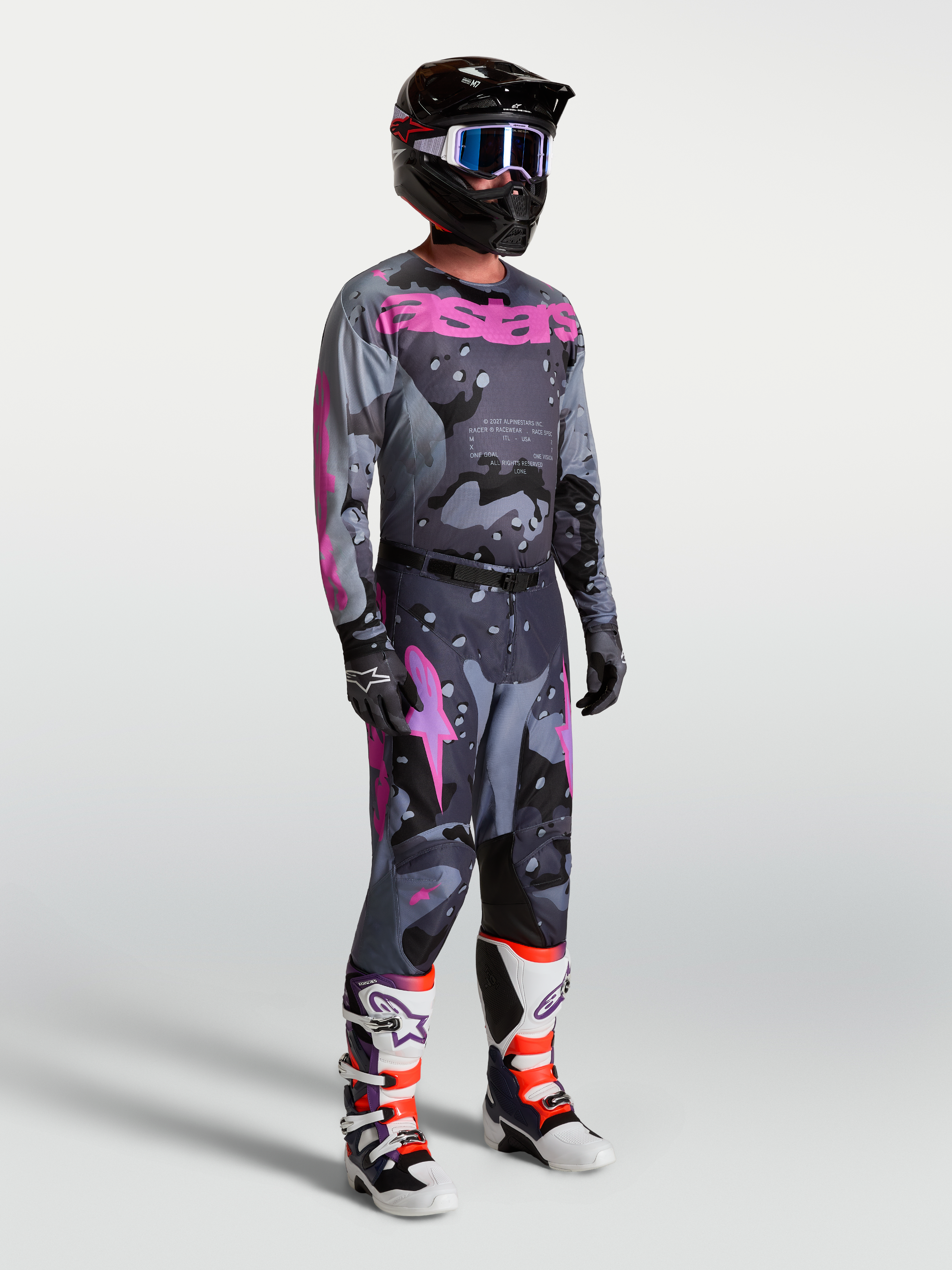 Alpinestars Racer Lone bukser og matchende trøje, motocross-sæt til herrer i grå camo og lilla.