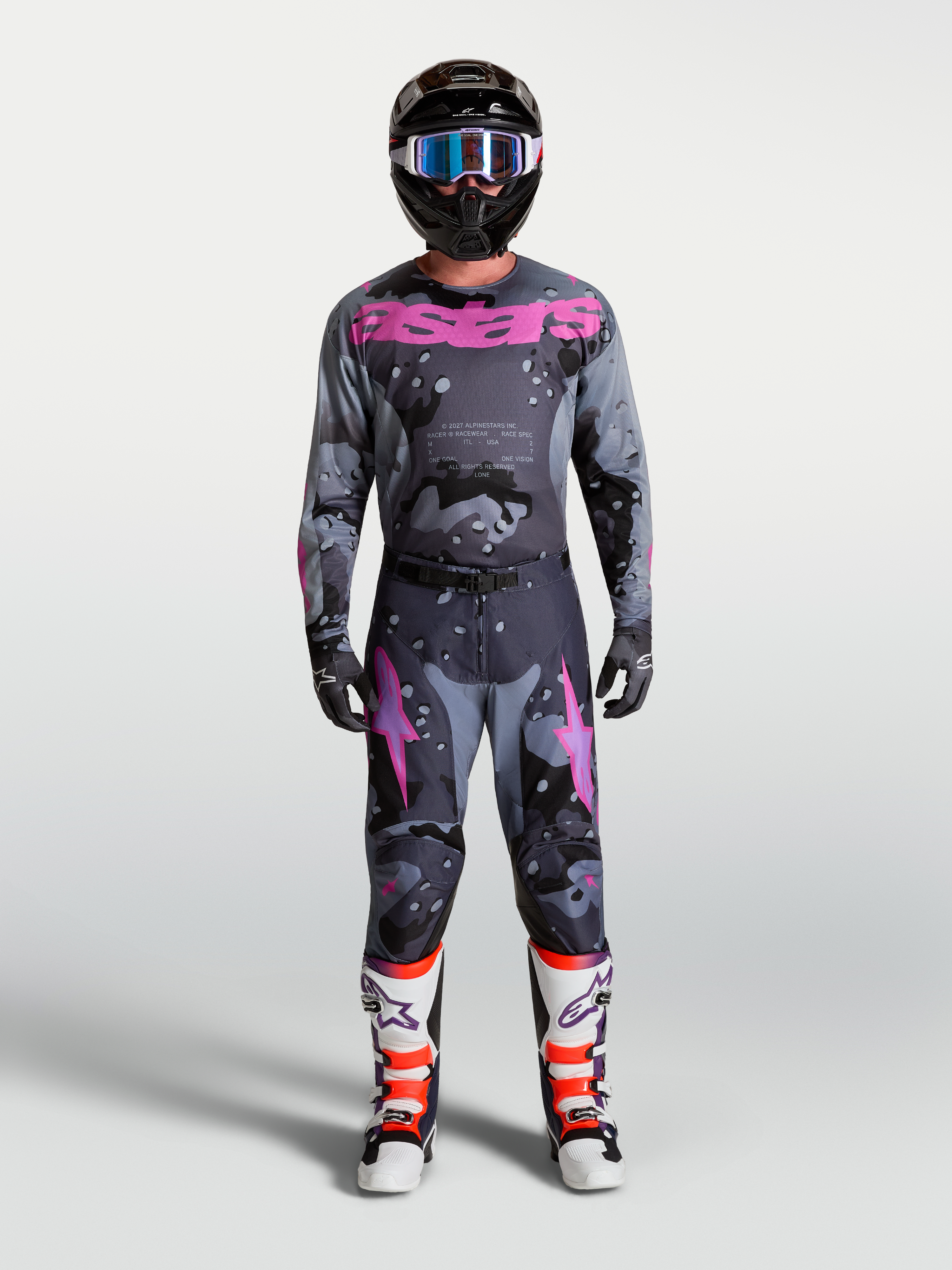 Alpinestars Racer Lone bukser og gear-sæt til herrer, grå camo og lilla motocross-outfit med trøje og støvler