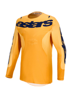 Alpinestars Racer Amber trøje, orange og mørkeblå motocrosstrøje i let fugttransporterende poly-stof til off-road kørsel.