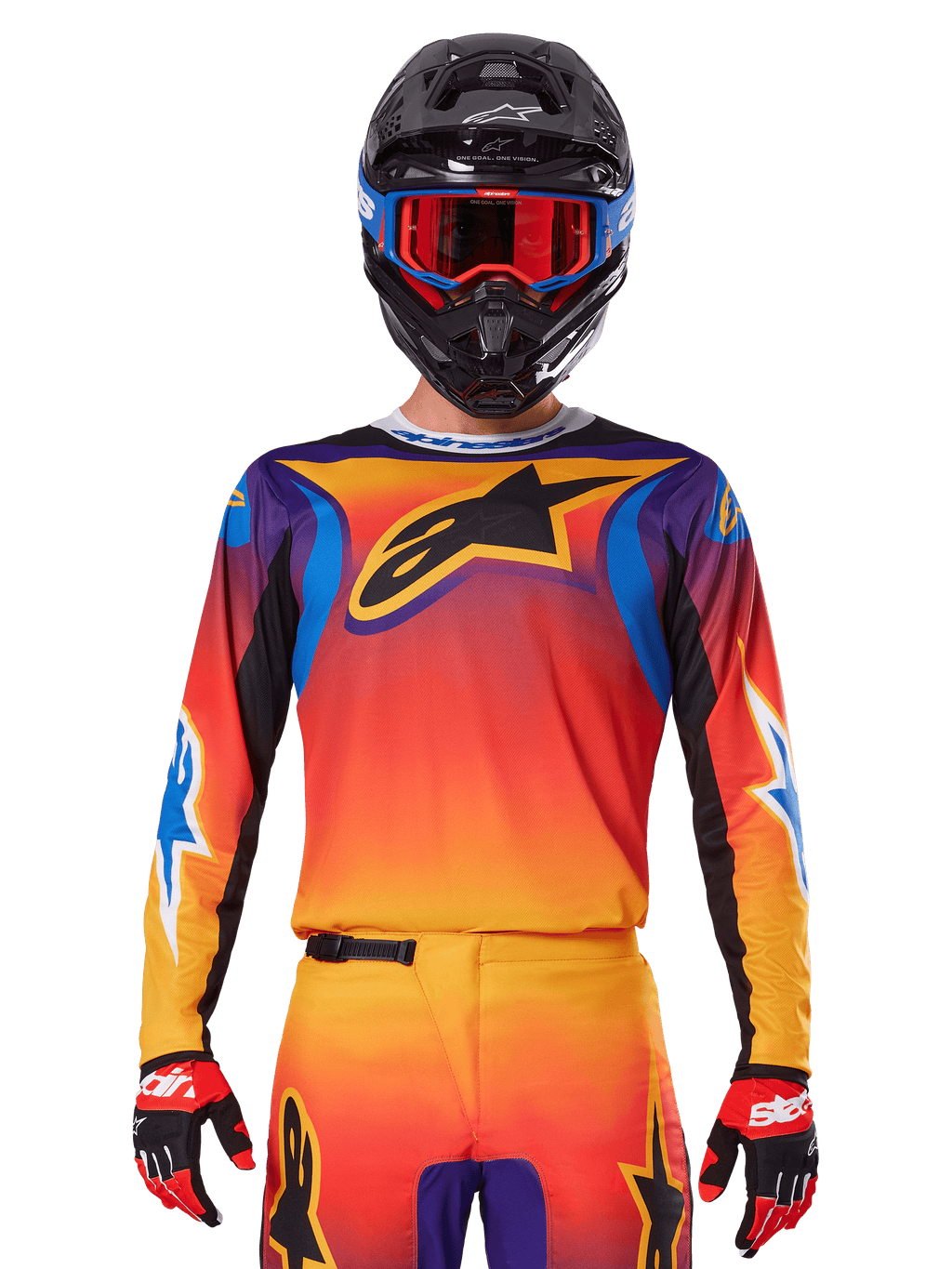 Alpinestars 2025 Fluid Wurx trøje, multicolor motocross-trøje med orange og rød farveovergang og lilla detaljer, vist med matchende udstyr, sort hjelm med blå og røde goggles og røde handsker, med et stort sort stjernelogo på brystet.