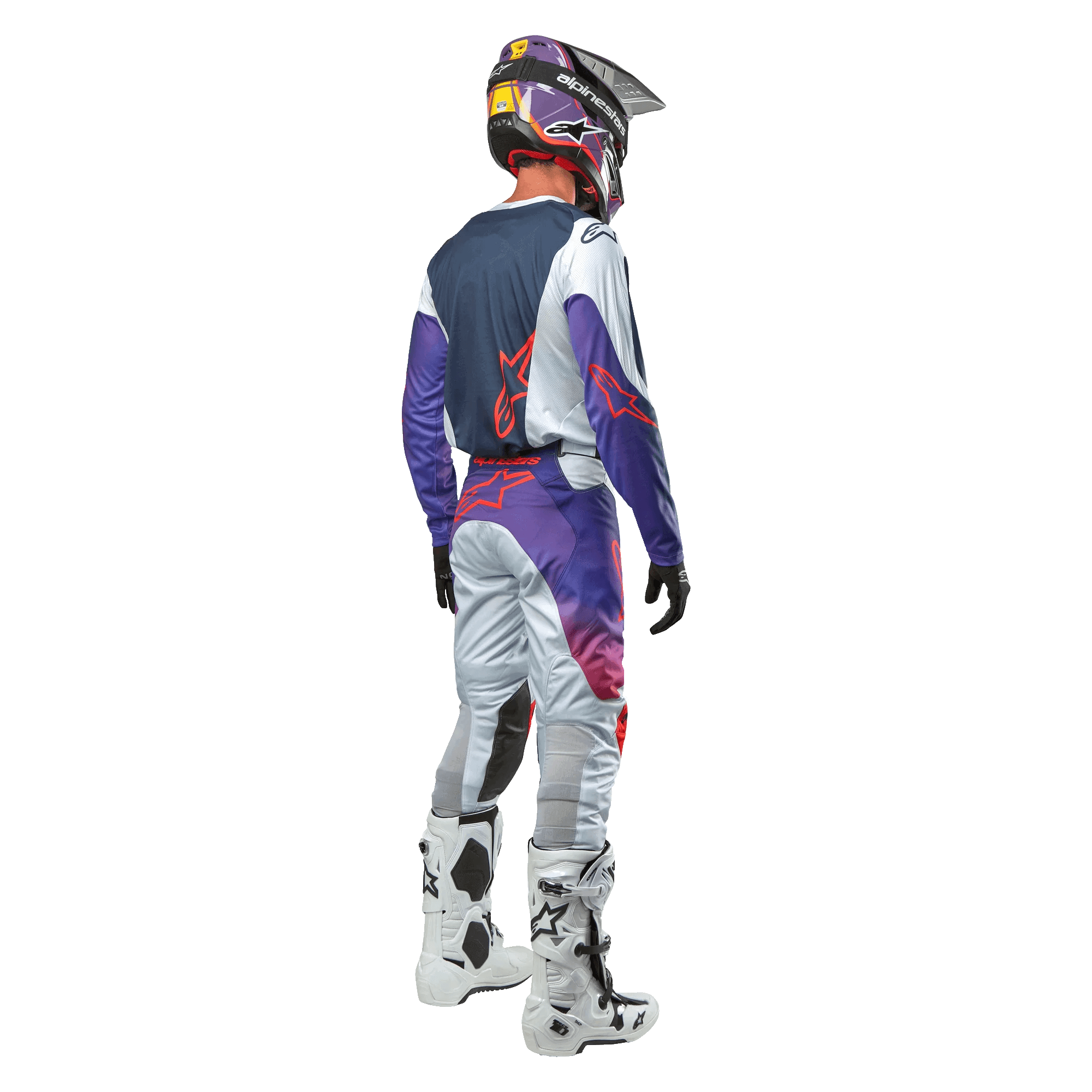Alpinestars 2024 Racer Hoen-bukser og gear, komplet motocross-udstyr set bagfra, lilla, navy og lys grå med orange detaljer, hvid og lilla hjelm, hvide støvler, professionelt terrænkørselsudstyr