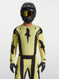 Alpinestars Techstar Atrox Trøje, herre-motocrosstrøje i gul og sort med atletisk pasform og laserskåret ventilation.
