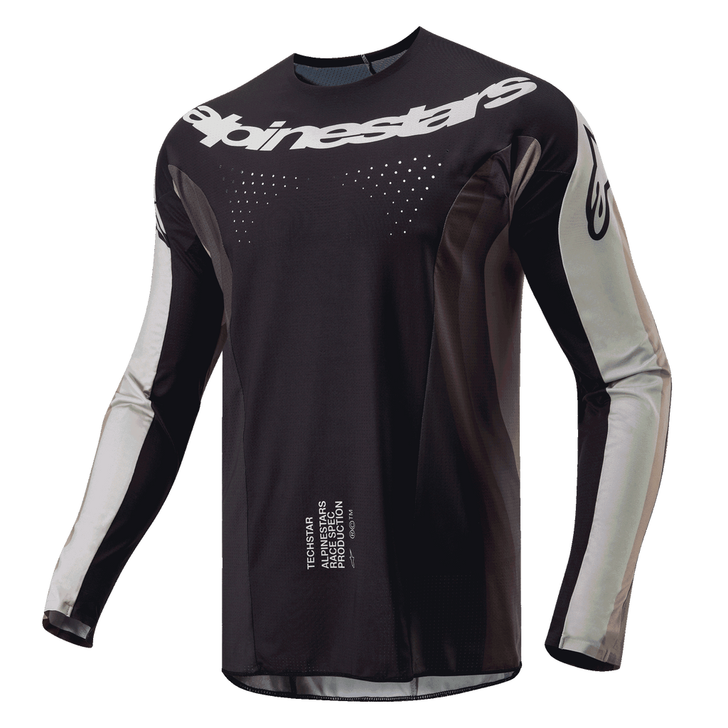Alpinestars 2024 Techstar Pneuma jersey, motocross trøje, Dark Sand og Iron Dust Gray, sort hoveddel med lysegrå ærmepaneler, hvidt Alpinestars-logo over brystet, laserskårne ventilationsperforeringer, performance off-road køreudstyr