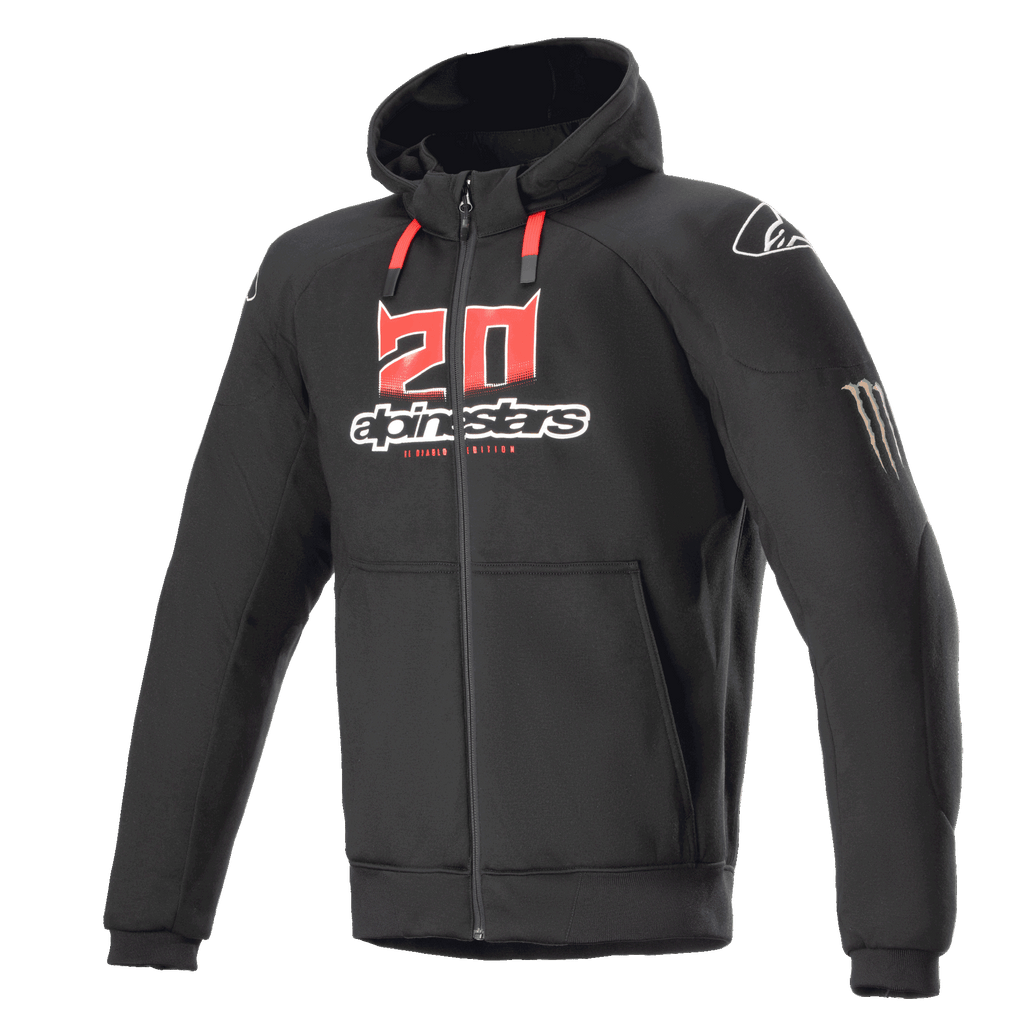 Alpinestars FQ20 Chrome Ignition Monster hættetrøje, sort motorcykelhættetrøje med lynlås, rødt og hvidt '20'-logo på brystet, Alpinestars tekstlogo, røde snore, hvidt logo på skulderen, Monster Energy-klo på ærmet, beskyttende urbant køreudstyr