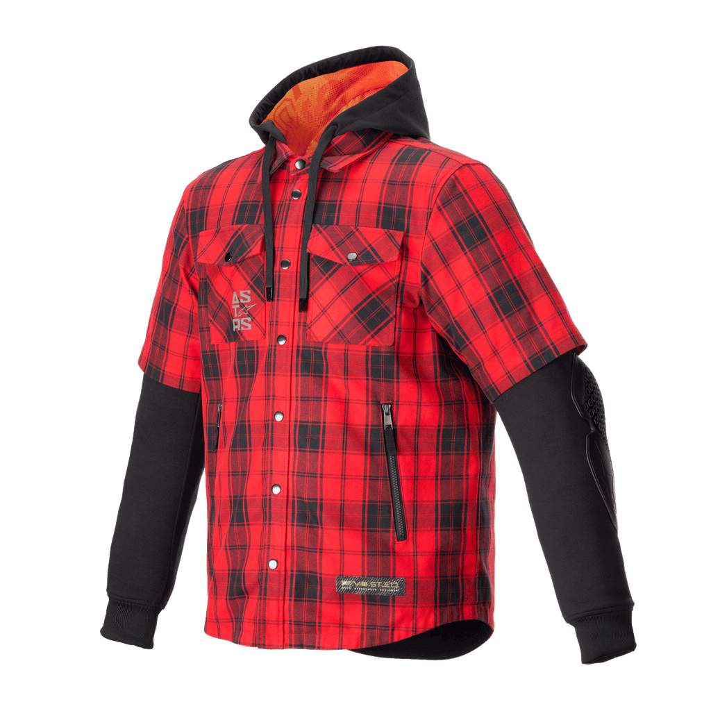 Alpinestars MO.ST.EQ Tartan-skjorte, rød og sort ternet motorcykelskjorte, hybrid-design med korte yderærmer og lange sorte inderærmer, sort hætte med orange mesh-for, front med trykknapper og håndlommer med lynlås, urbant streetwear-beskyttelsesudstyr til kørsel