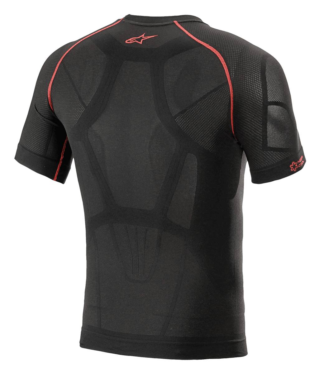 Alpinestars Ride Tech V2 Top Kortærmet Sommer, motorcykel baselayer, sort og rød, set bagfra med kropskortlagt konstruktion, mesh-ventilationspaneler, røde kontrastsyninger og rødt Astars-logo på øverste del af ryggen