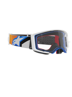 Alpinestars Supertech Corp Goggles, motocross-briller, blå, orange og klar, sidevisning der viser klar linse, hvid ramme med blå og røde detaljer, og bred rem med orange og blå grafik og stort hvidt Alpinestars-logo.