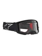 Alpinestars Supertech Dura Air Fluid Goggles, sort og sølv MX-racinggoggles med en klar polycarbonatlinse.