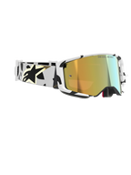 Alpinestars Supertech Corp Goggles Absolute Vision, motocross-briller, hvid ramme med sorte grafiske mønstre, Gold Mirror-linse, hvid og sort rem med guld Alpinestars-logo, højtydende beskyttelsesbriller til racing
