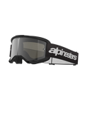 Alpinestars Vision 3 Wordmark Goggles, motocross beskyttelsesbriller, sort og spejlsølv, bred sølvtonet linse, justerbar sort rem med hvidt tekstlogo, skumforet ramme med ventilationsporte, designet til off-road kørsel