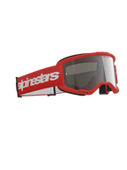 Alpinestars Vision 3 Wordmark goggles, motocross-goggles, rød ramme med en matchende rød rem med et stort hvidt wordmark-logo, sølvspejllinse, designet til off-road og motocross-kørsel