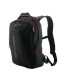 Alpinestars City Hunter V2 rygsæk, urban motorcykelrygsæk, sort med røde lynlåsstropper og detaljer, grå vertikal branding, polstrede mesh-skulderstropper, slankt afsmalnende design for stabilitet under kørsel